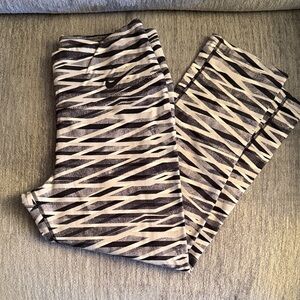 Nike Black and White Patterned Leggings